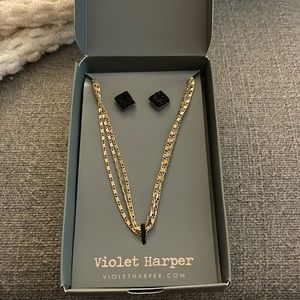 Earring and necklace set